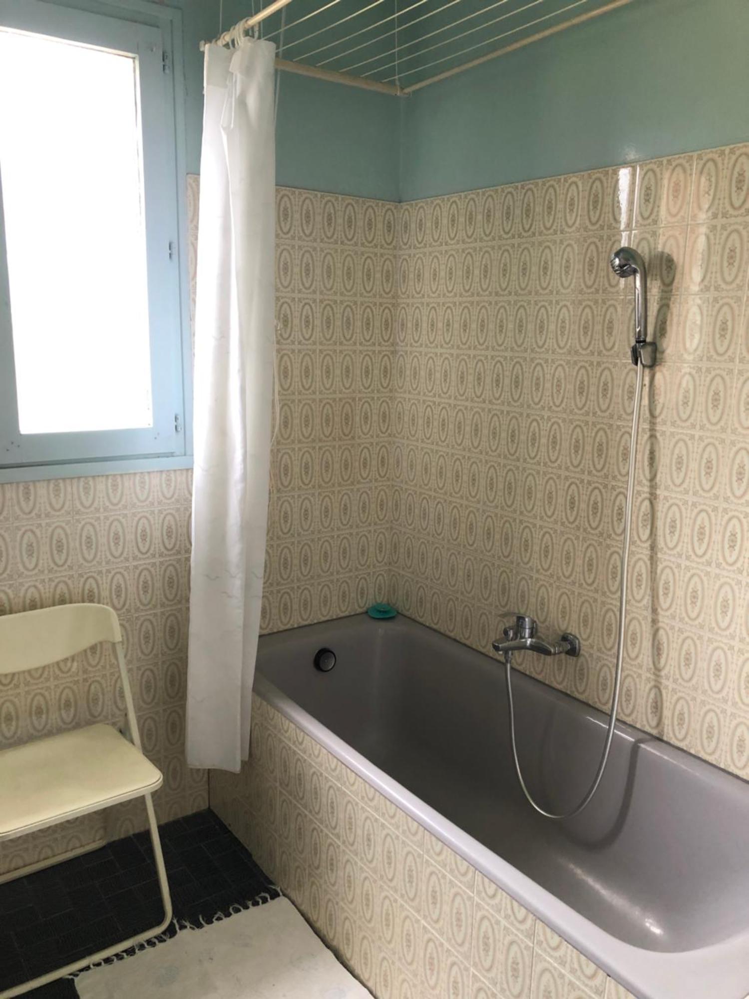 Chambre 2 Dans Un Appartement Bourg-en-Bresse Buitenkant foto